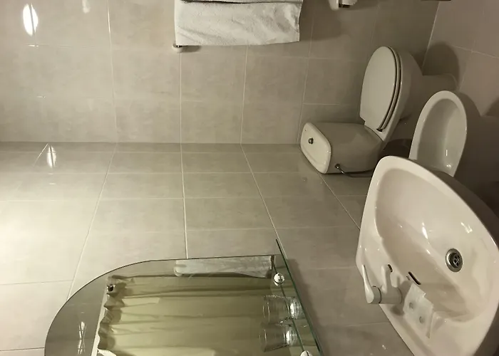 Hotel Costa San Juan De La Canal 2*