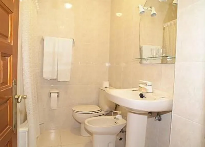 Costa San Juan De La Canal Hotel 2*